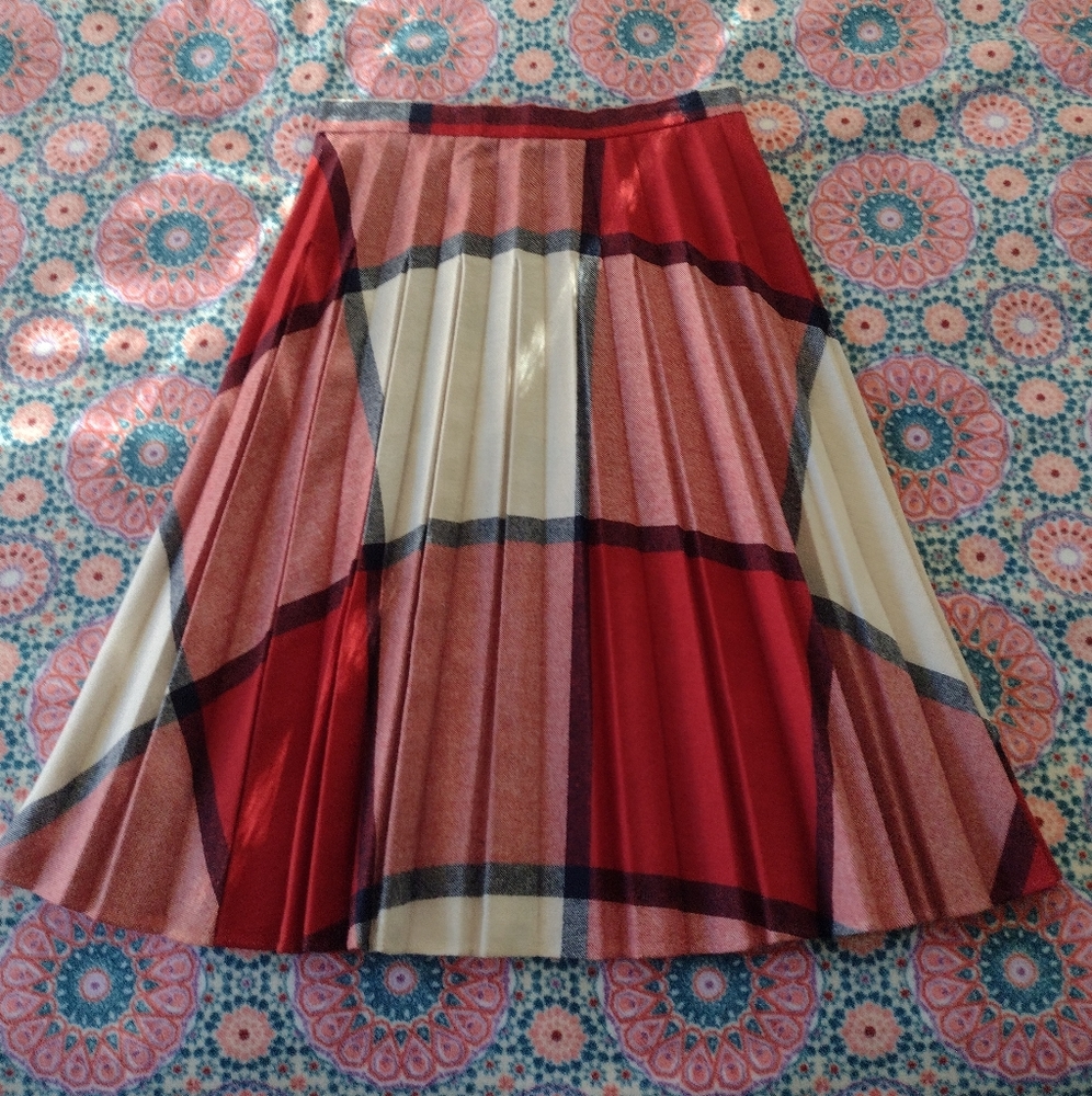 Adorable Vintage Wool Plaid Skirt Size 10-Vintage 15-16